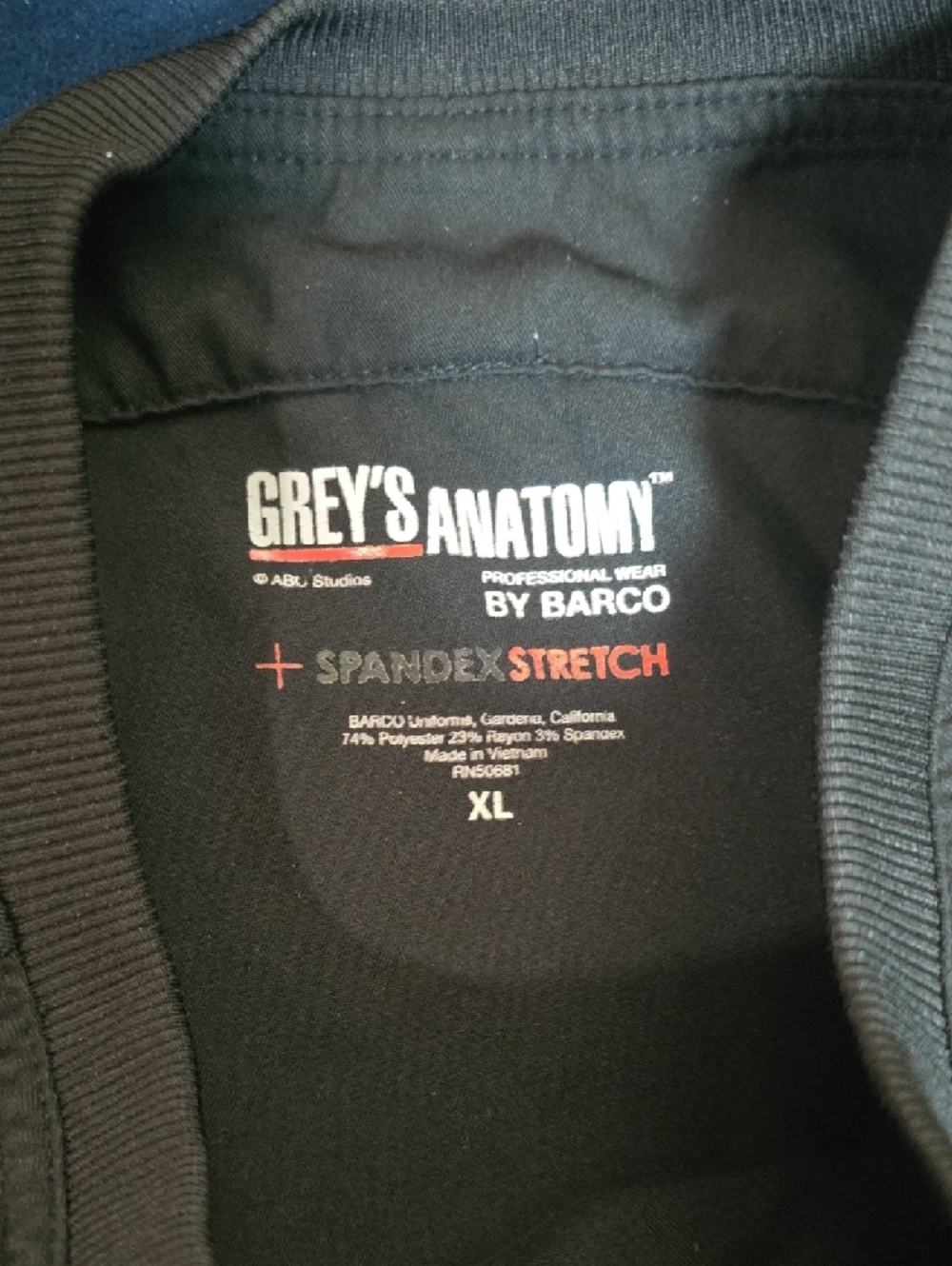 Greys Anatomy Scrub Set - Picture 3 of 5